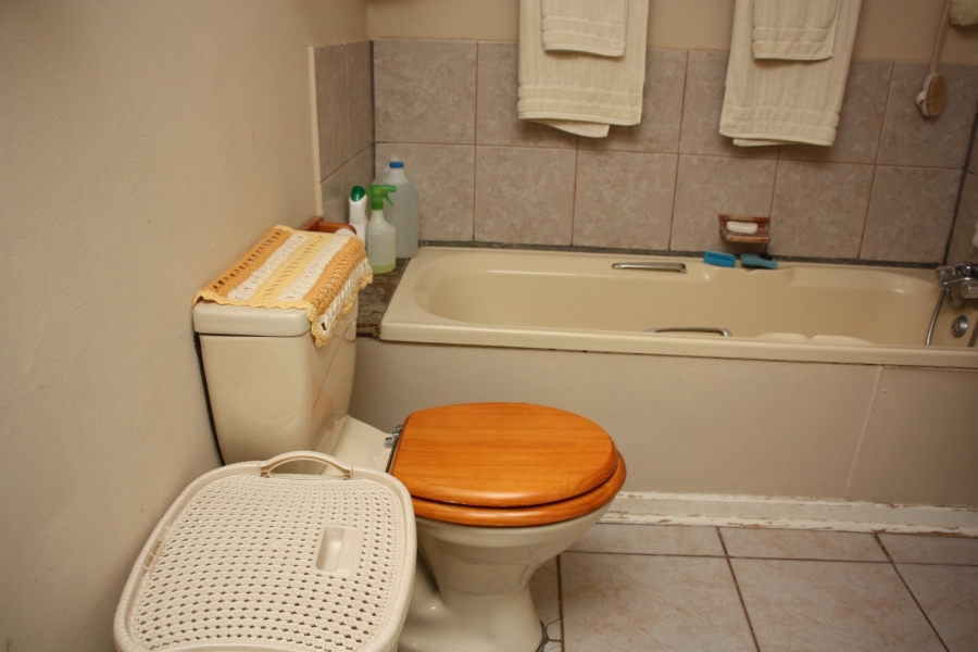 11 Bedroom Property for Sale in Dewetsdorp Free State